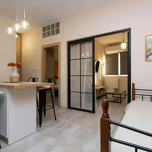 3cs-apartment-thess-central-cosy-convenient.hotels-of-thessaloniki.com/
